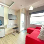 Cozy Furnished 2Br Apartment At Grand Asia Afrika By Travelio