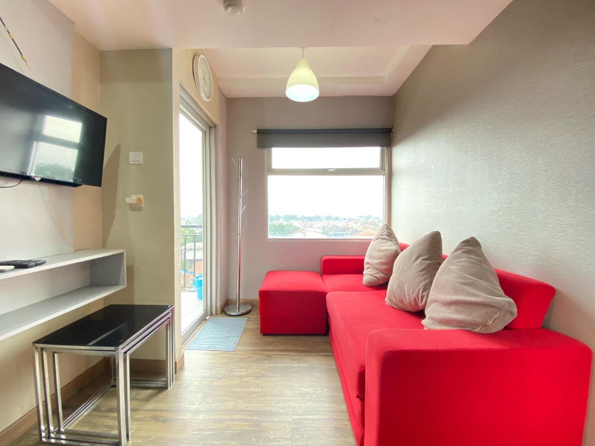 Cozy Furnished 2br At Grand Afrika By Travelio Apartemen