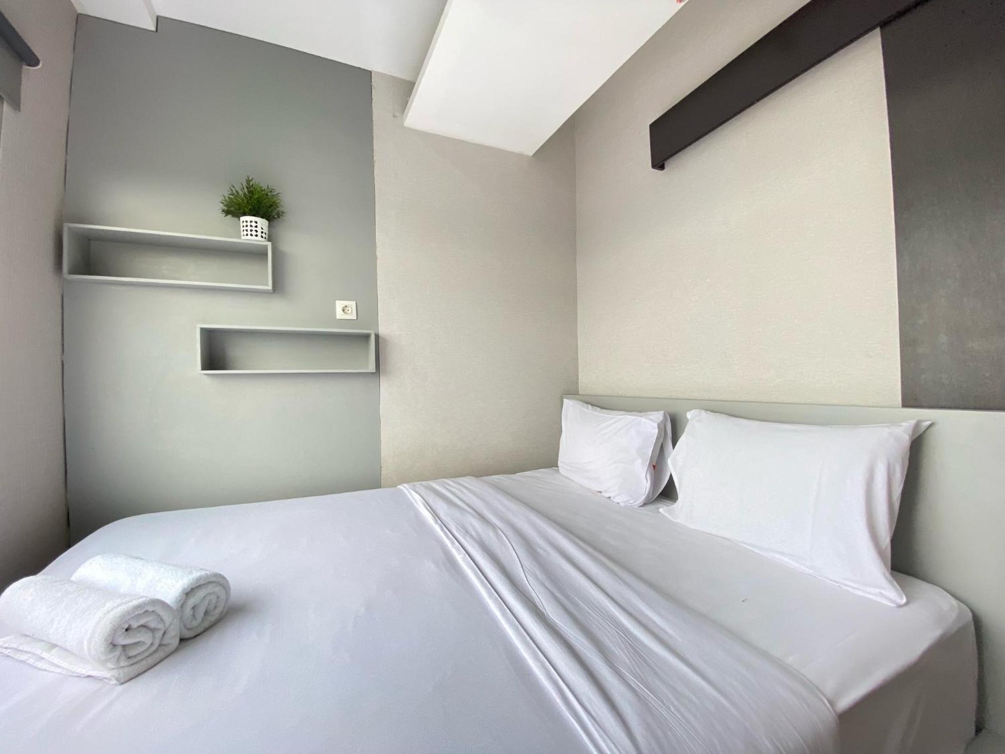 Cozy Furnished 2br At Grand Afrika By Travelio Apartemen