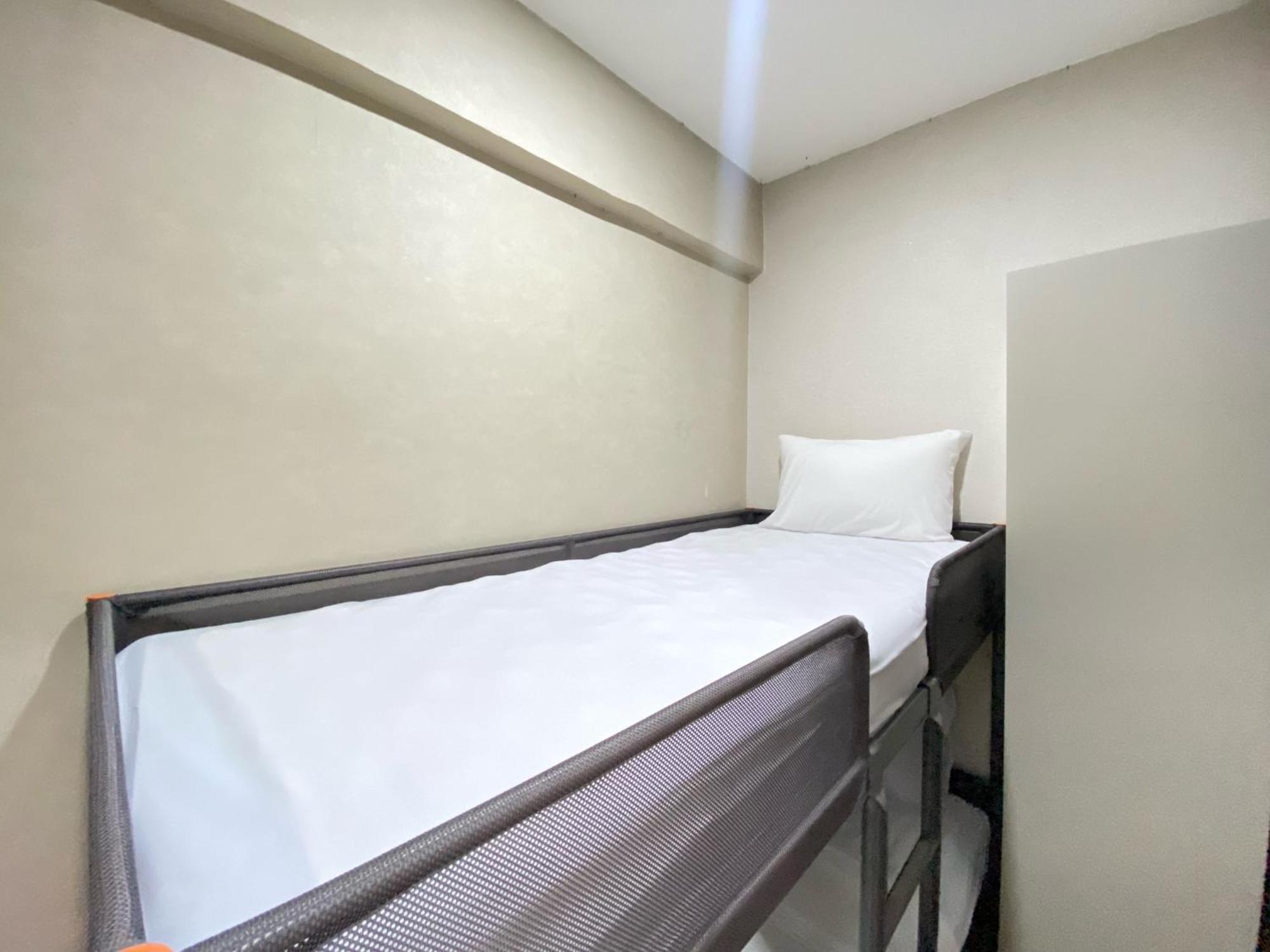 Cozy Furnished 2br At Grand Afrika By Travelio Apartemen